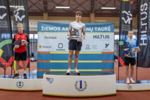 akvatlonų taurėje iškovojo medalius 15