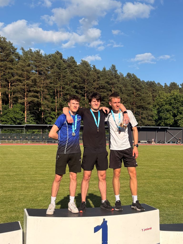Sostinės čempionate 9